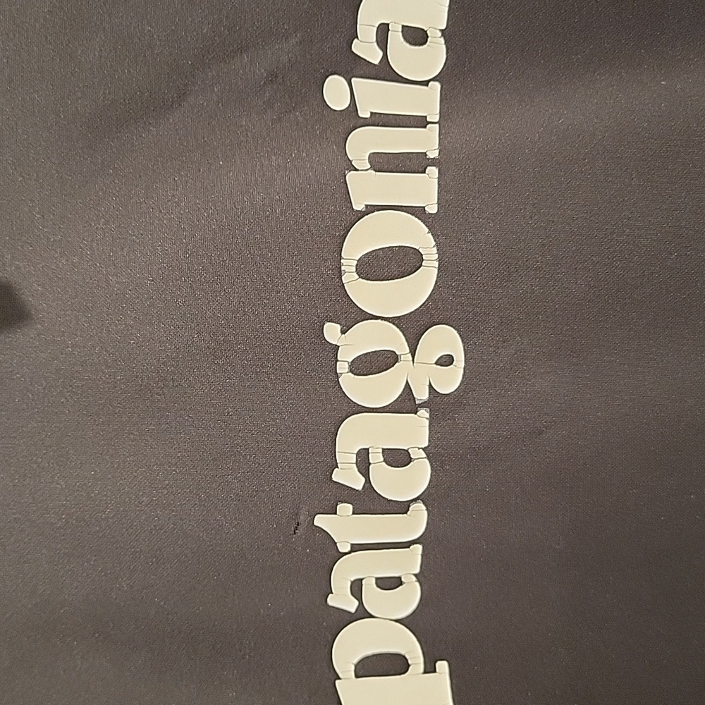 Patagonia Men's Black Hoodie Logo Size XL - Picture 4 of 9